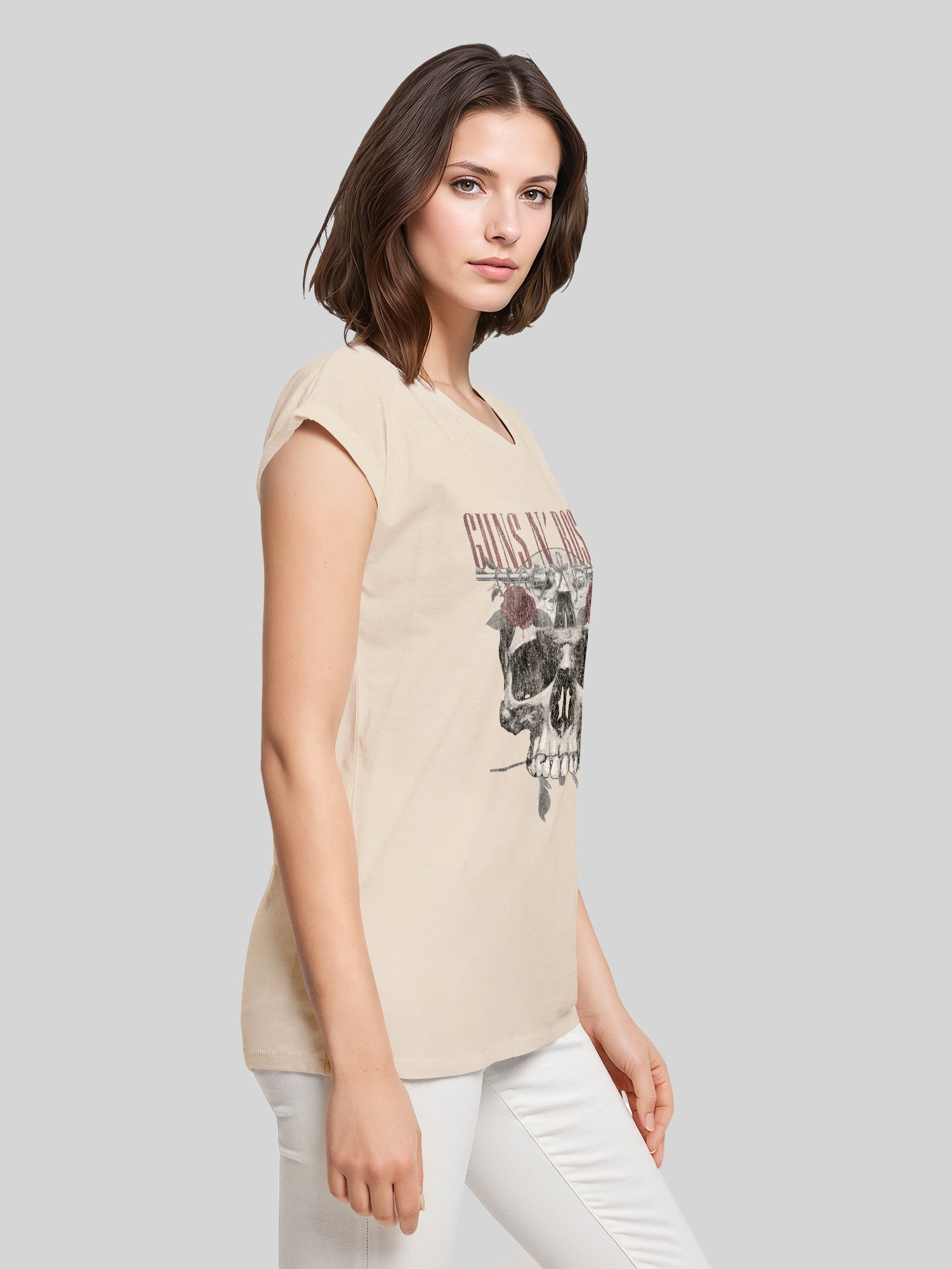 Guns N 'Roses Roses Calavera con Damas Extendida TEE de hombro