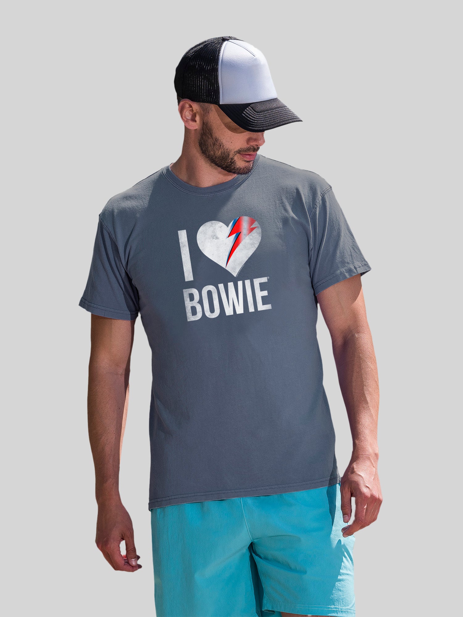 David Bowie j'aime Bowie avec un tee-shirt de couleur côtière