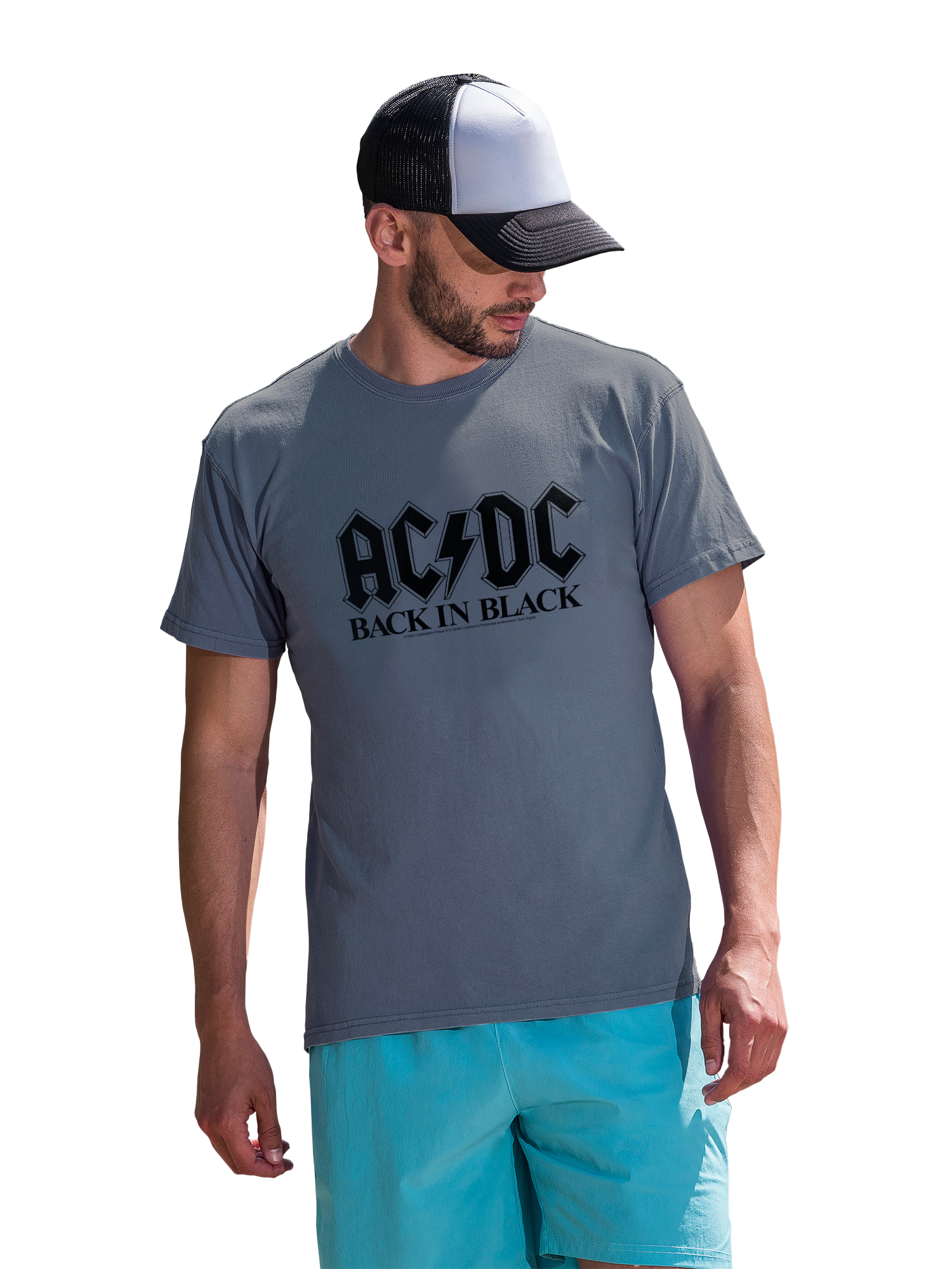 ACDC de regreso en logotipo negro con camiseta de color costero