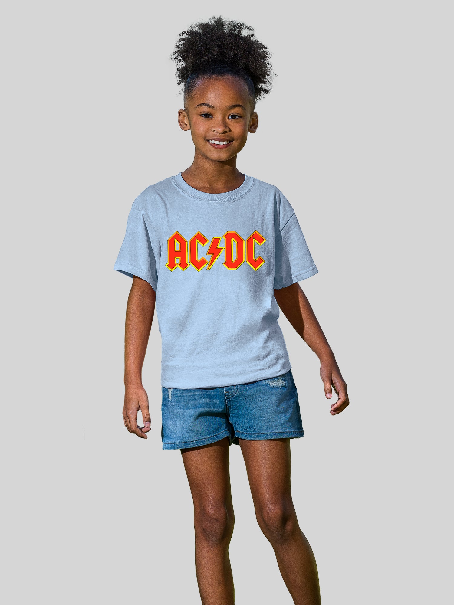 AC/DC Amarillo Outline Red logotipo con camiseta de amigo juvenil