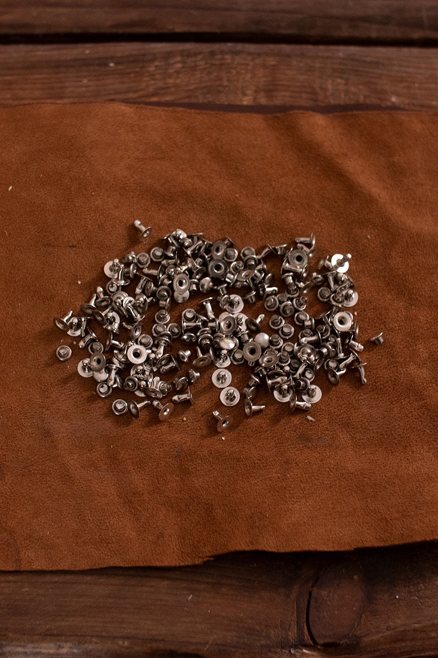 Remache hueco KØ5,6 x L6,7 mm Hierro/Níquel