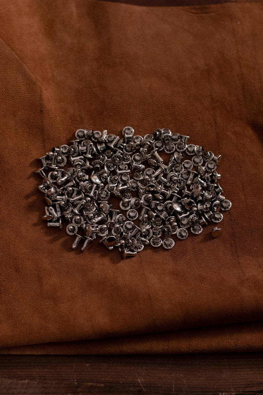 Rivet creux KØ7,0 x L7,2 mm en laiton/nickel