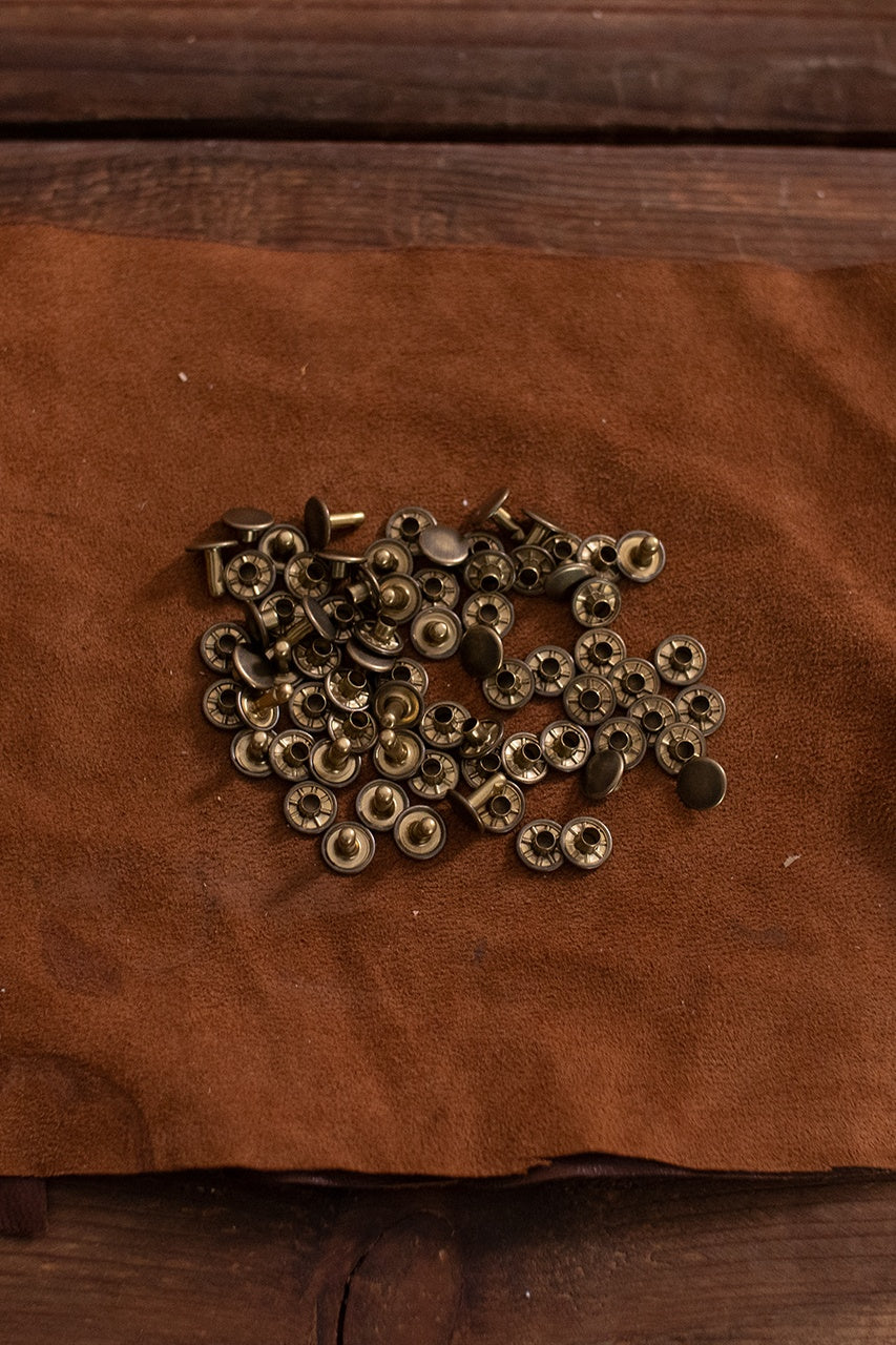 Remache hueco KØ9,2 x L8,2 mm Latón