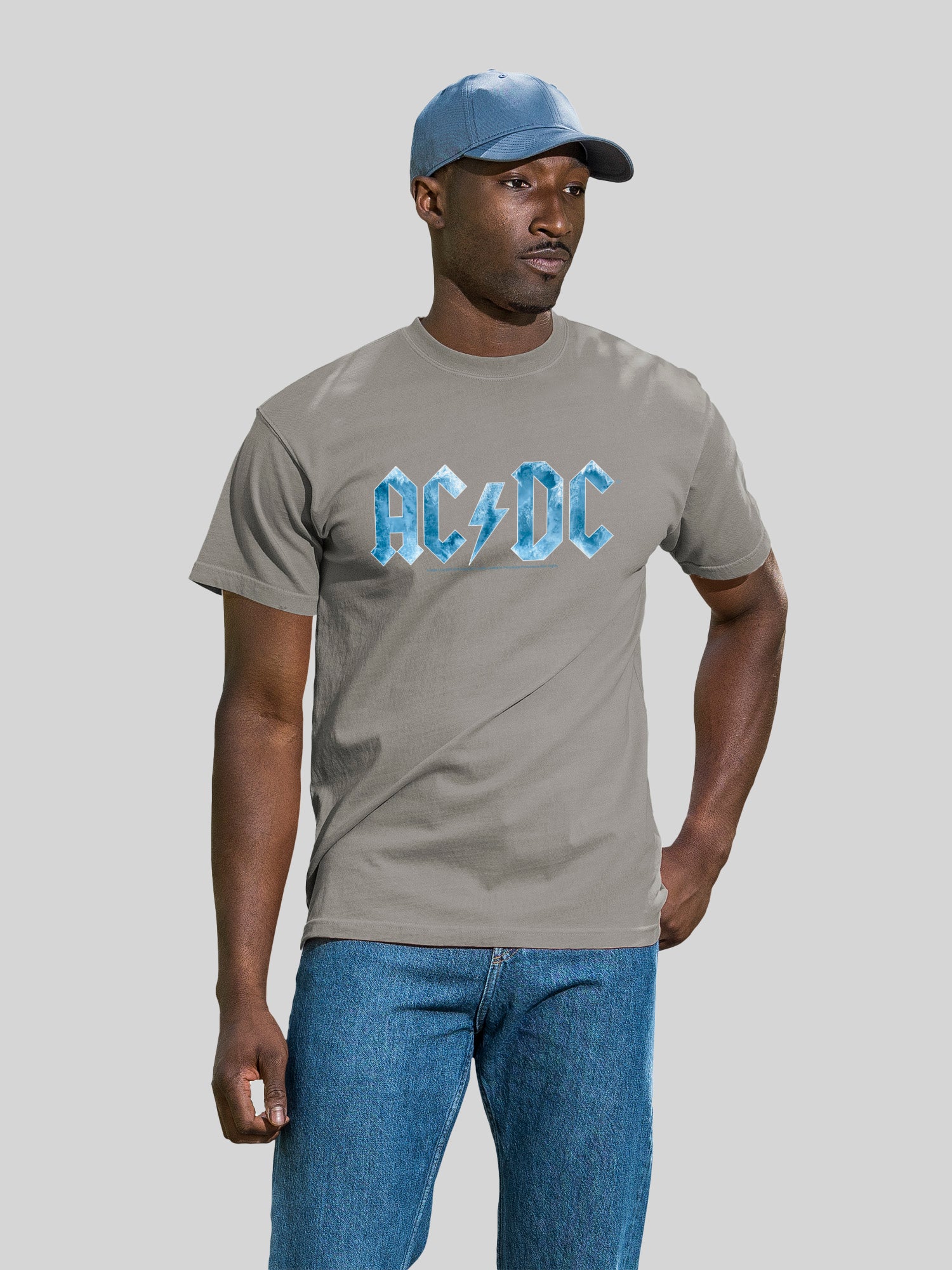 Logotipo de hielo azul ACDC con camiseta de color costero