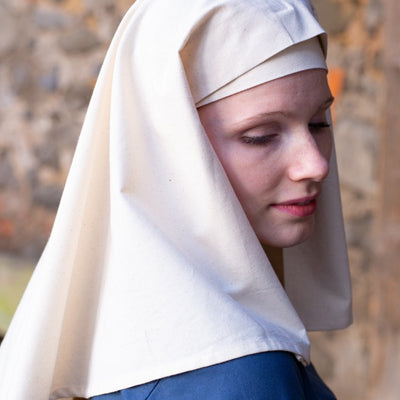 Medieval head scarfs from Burgschneider