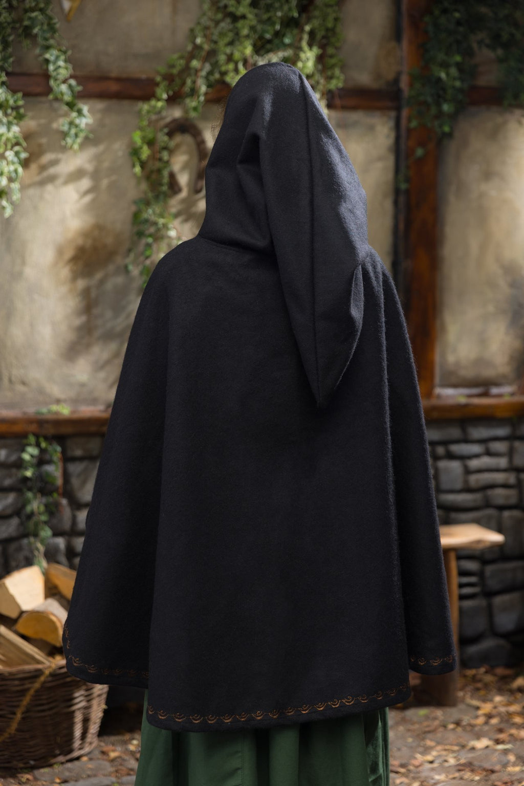 Cape Affra - Black
