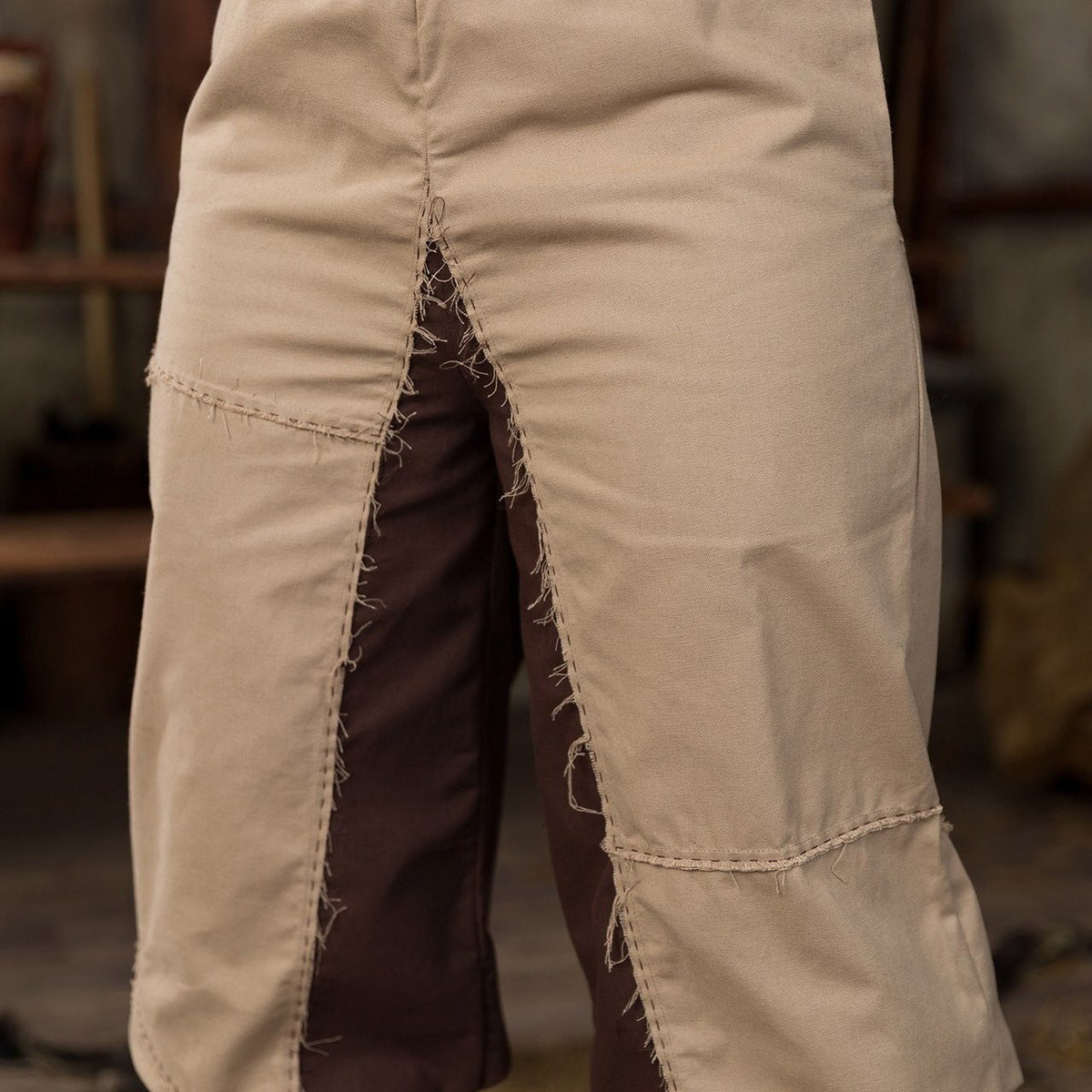 Dungeons & Dragons Bard Trousers Black