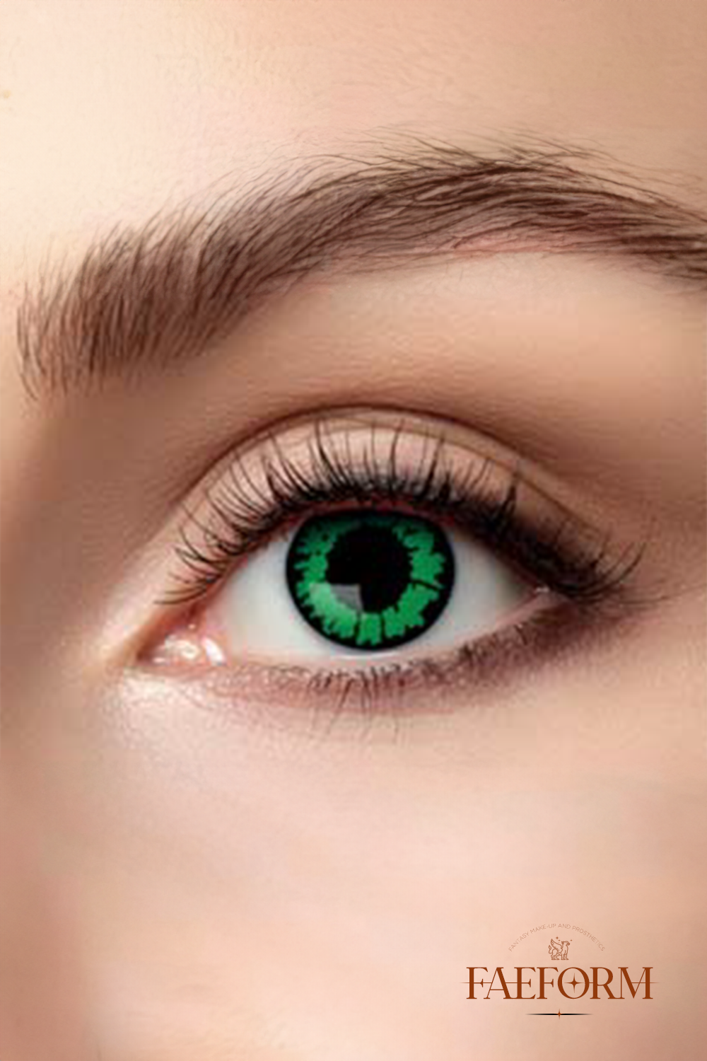 Weekly Contact Lenses Emerald