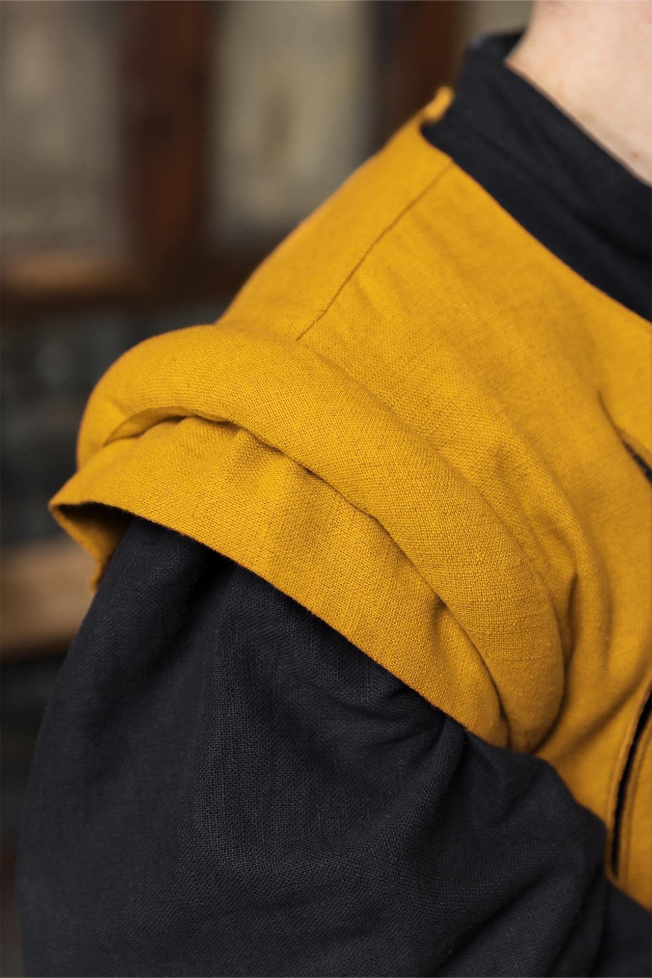 Warhammer Armoury Imperial Jerkin Type B Yellow