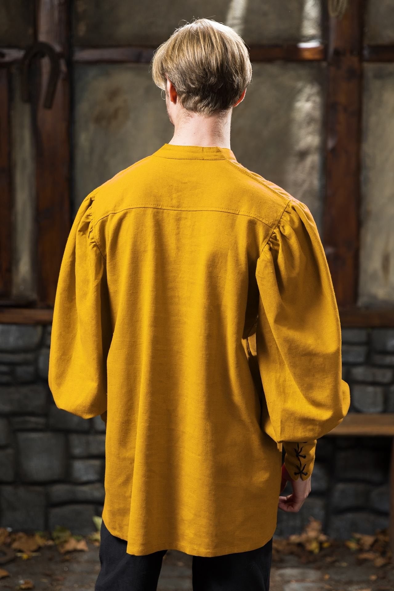 Warhammer Armoury Imperial Shirt Type B Yellow