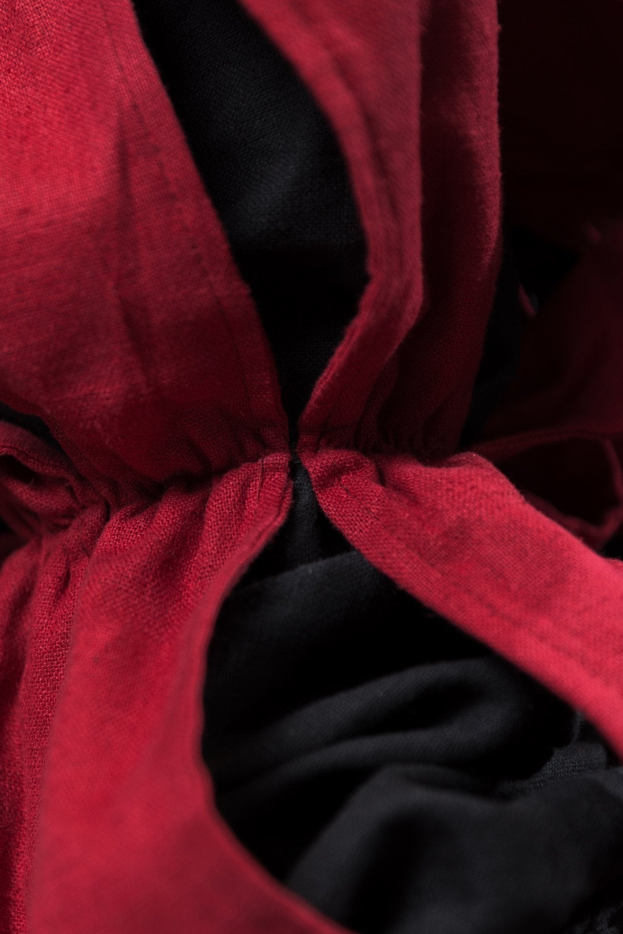 Warhammer Armoury Imperial Sleeve Type A Dark Red