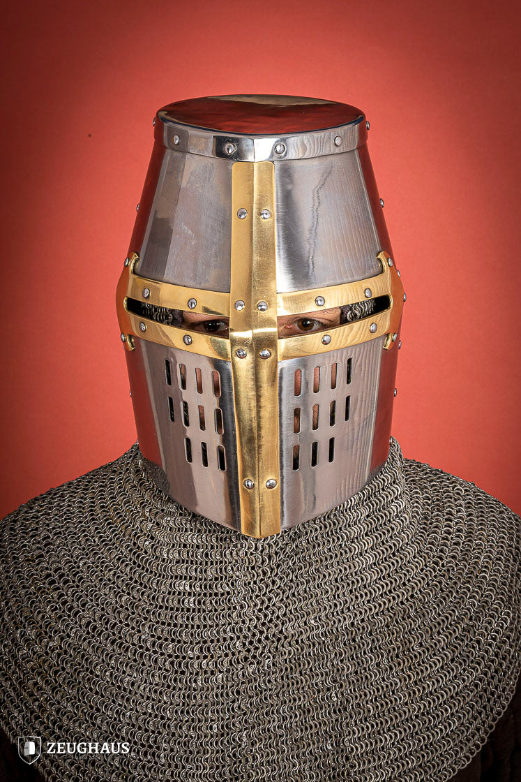 Crusader Great Helmet 1,6mm with Brass