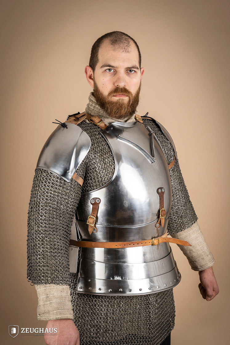 Hombreras del siglo XV temprano, 2,5 mm pulidas