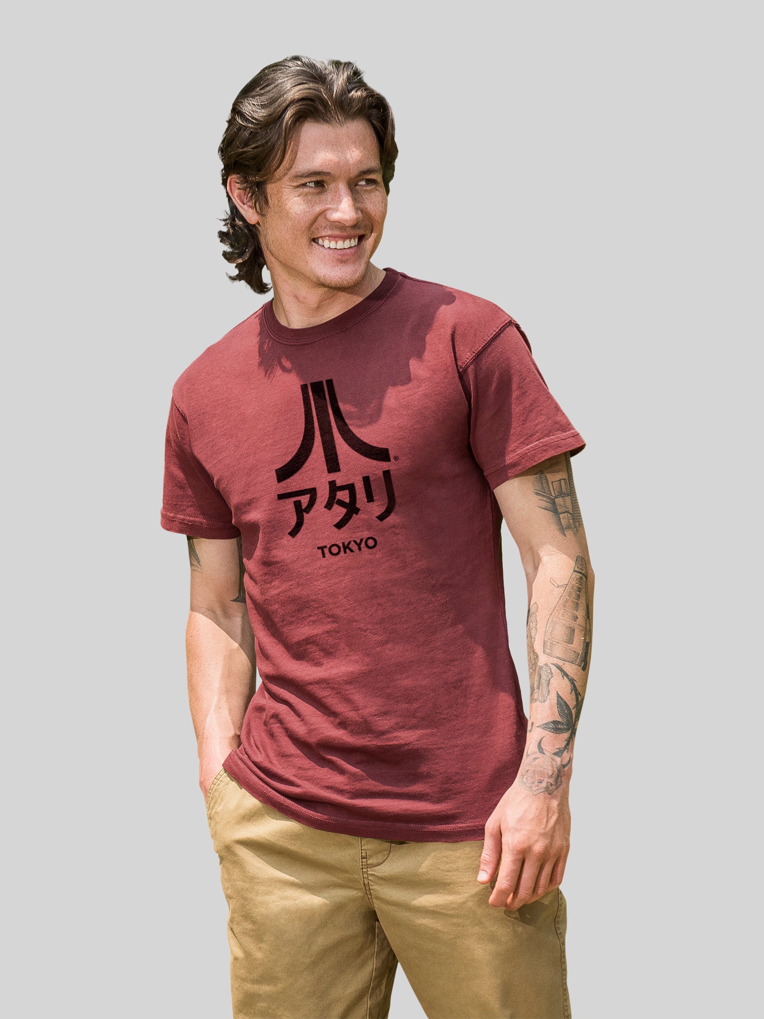 Atari Tokyo Black Retro Arcade Games con camiseta de color costero