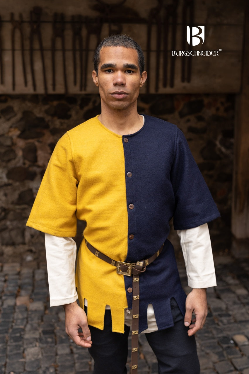 Côté gauche surcot bleu aleran