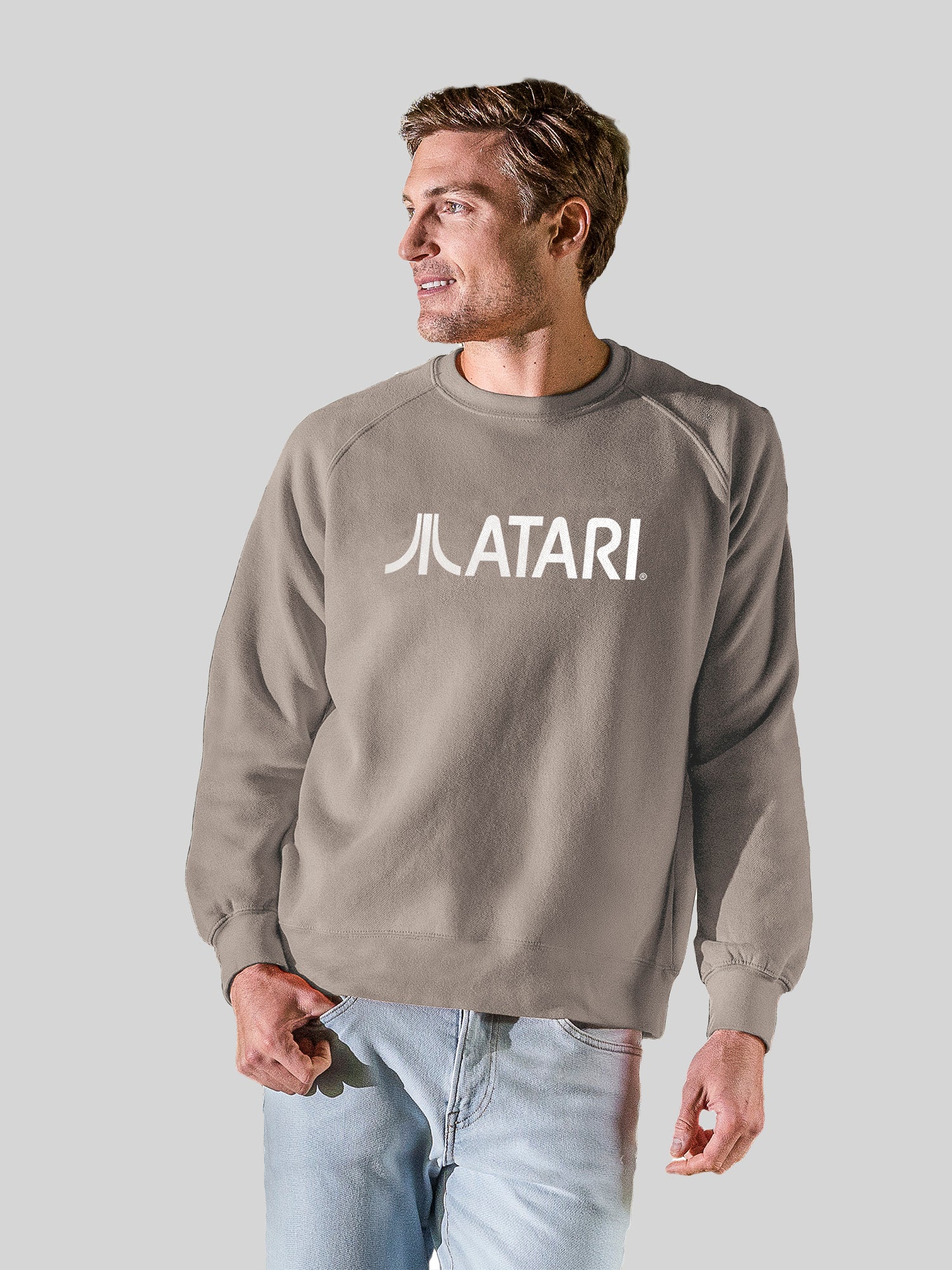 Logotipo de Atari Games White Retro Gaming Horizontal con Vintage Fleece Raglan Crew