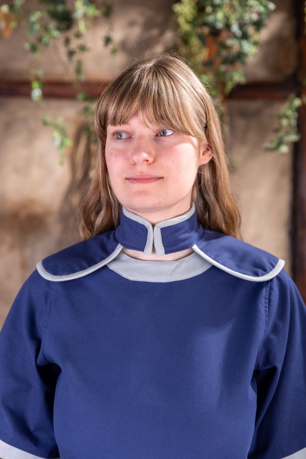 Dungeons & Dragons Female Cleric Gorget Dark Blue/Ice Blue