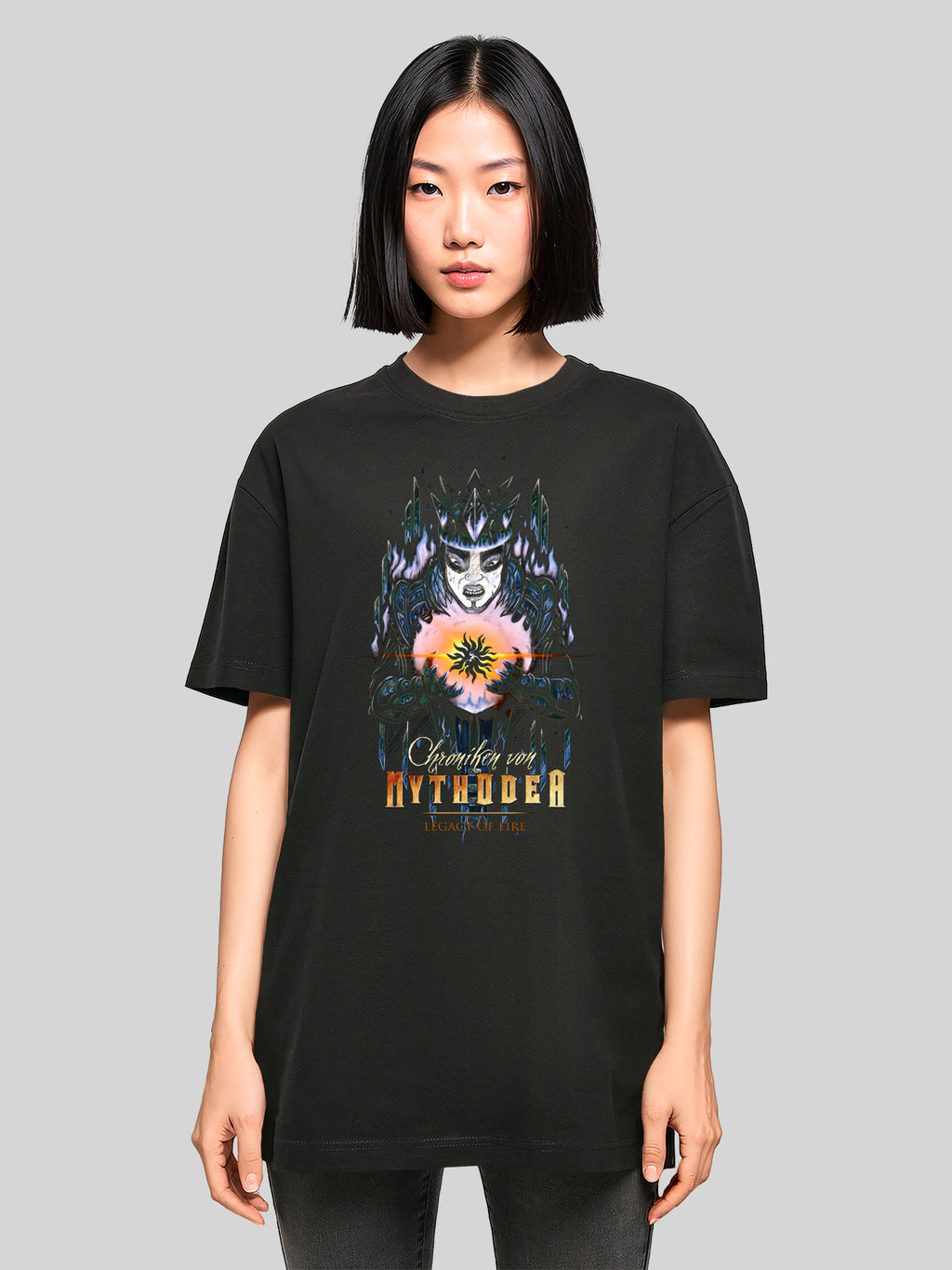 Chronichles von Mythodea 2025 stummelt und Logo und Burgschneider WHT mit Damen übergroßem Freund Tee T -Shirt