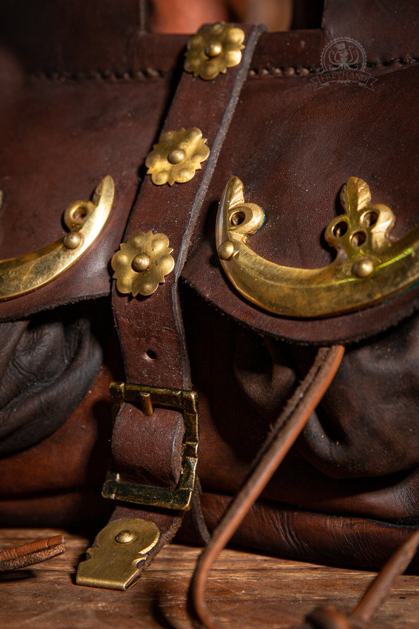 Kidney Pouch With Brass Fittings Louis Brown