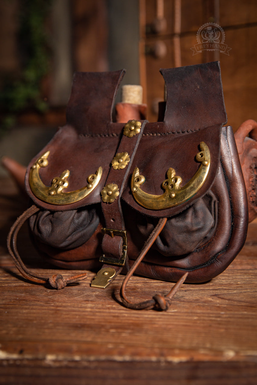 Kidney Pouch With Brass Fittings Louis Brown