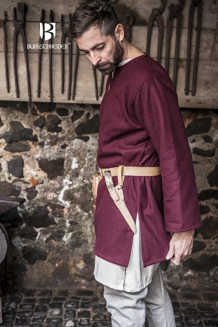 Medieval Tunic / Wool Tunic “Lodin“ - Red