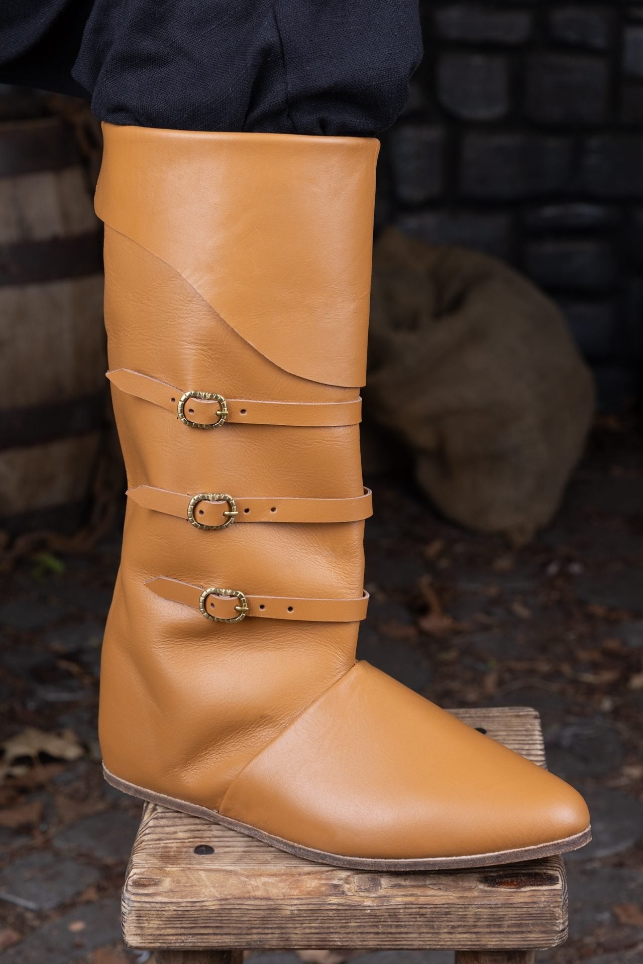 Medieval Boots Ernest Light Brown