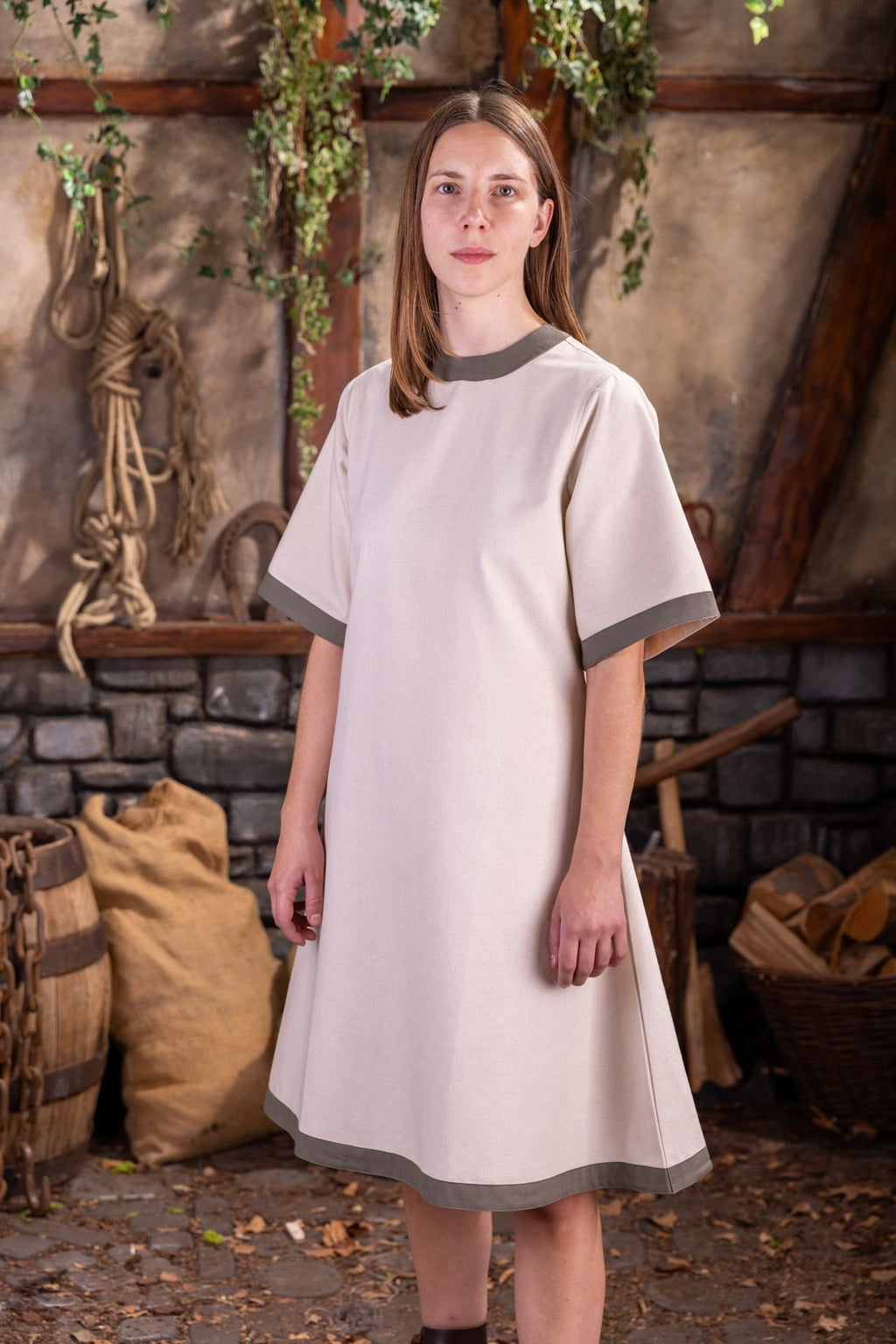 Dungeons & Dragons Female Cleric Set